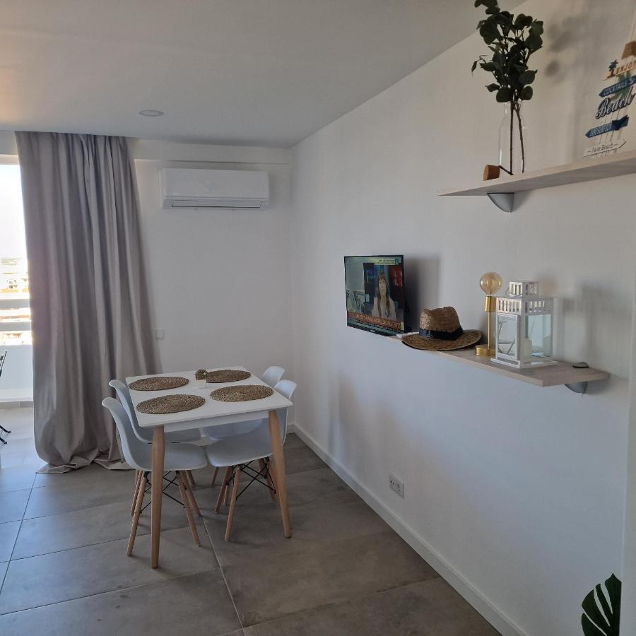 Sunsetview Apartment Портиман Екстериор снимка